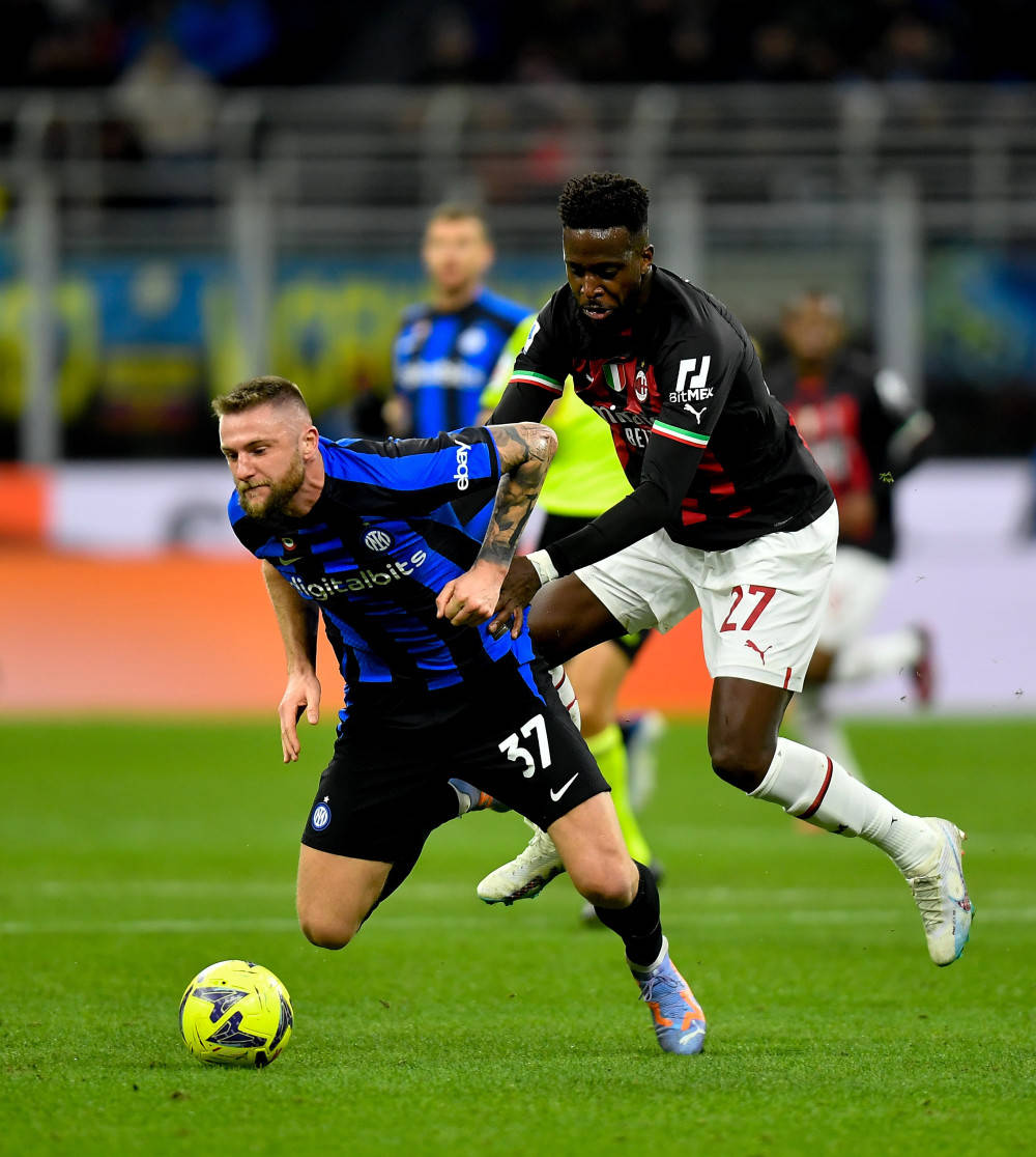 包含拜仁慕尼黑发布备战花絮，赛后回应争议，意大利杯任务艰巨，年轻球员得到机会的词条